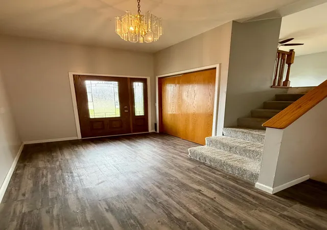 Photo 3 of Single family home for sale at 906 Pierce Ave, Wabasha, MN 55981 | MLS# 7161115 | Listing updated on 2026-10-16