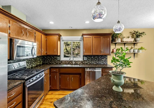 Photo 4 of Single family home for sale at 1767 Hilo Ave N, Saint Paul, MN 55128 | MLS# 7161129 | Listing updated on 2026-10-22