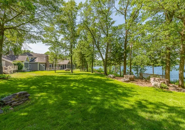 Photo 3 of Single family home for sale at 1373 E Pointe Dr, Brainerd, MN 56401 | MLS# 7161133 | Listing updated on 2026-10-23