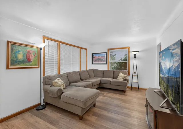 Photo 3 of Single family home for sale at 1606 Main St Ne, Minneapolis, MN 55413 | MLS# 7161136 | Listing updated on 2026-10-20