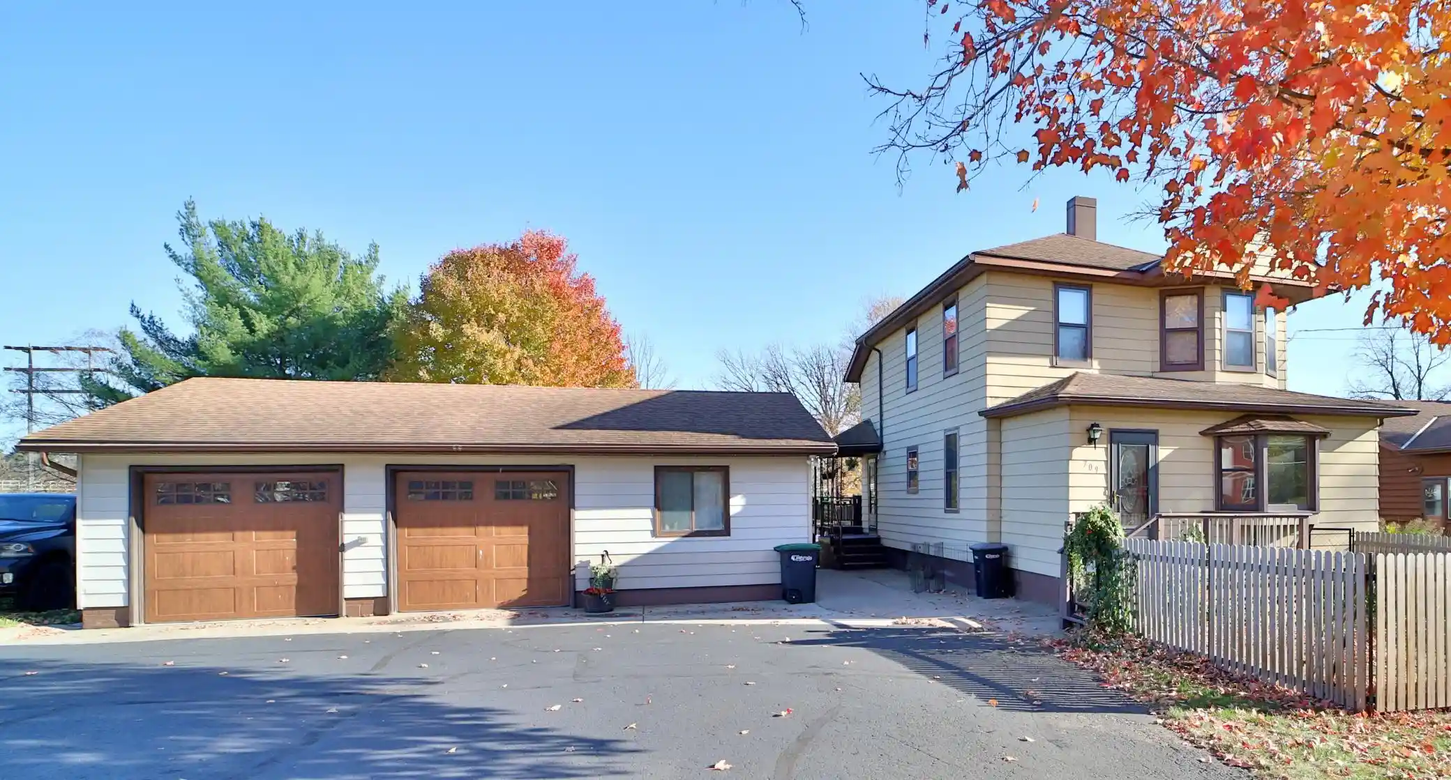 Photo 1 of Single family home for sale at 709 Lindbergh Dr S, Little Falls, MN 56345 | MLS# 7161138 | Listing updated on 2026-10-24