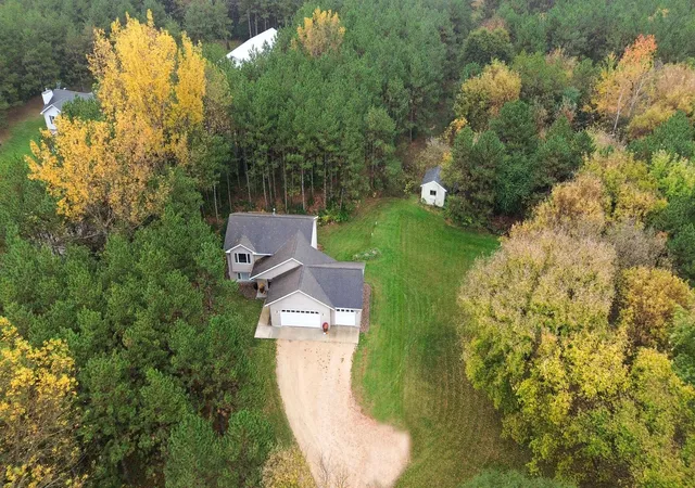 Photo 1 of Single family home for sale at 1225 County Rd E, New Richmond, WI 54017 | MLS# 7161141 | Listing updated on 2026-10-21