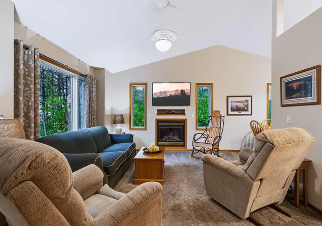 Photo 4 of Single family home for sale at 1225 County Rd E, New Richmond, WI 54017 | MLS# 7161141 | Listing updated on 2026-10-21