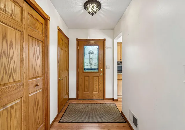 Photo 2 of Single family home for sale at 2098 64th Street, Saint Paul, MN 55110 | MLS# 7161143 | Listing updated on 2026-10-23