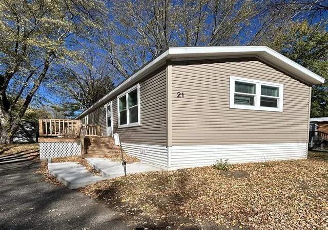 Photo 1 of Single family home for sale at 21 Perimeter Dr, Sartell, MN 56377 | MLS# 7161146 | Listing updated on 2026-10-17