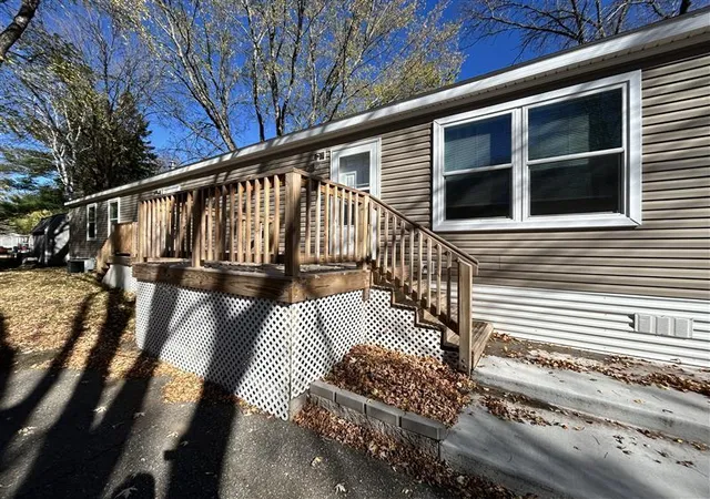 Photo 4 of Single family home for sale at 21 Perimeter Dr, Sartell, MN 56377 | MLS# 7161146 | Listing updated on 2026-10-17