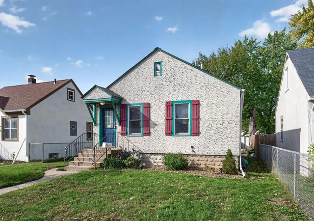 Photo 2 of Single family home for sale at 1110 5th Avenue S, South Saint Paul, MN 55075 | MLS# 7161154 | Listing updated on 2026-10-22