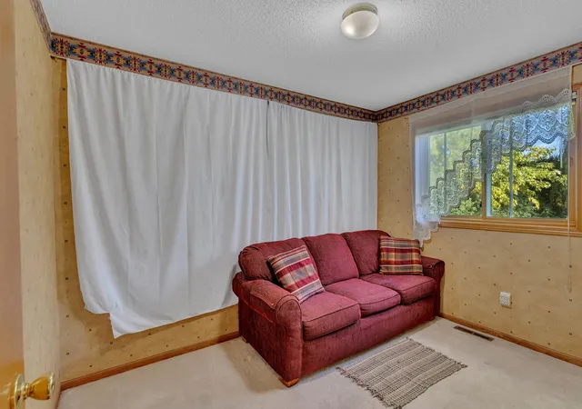 Photo 3 of Single family home for sale at 601 25th Street Se, Willmar, MN 56201 | MLS# 7161159 | Listing updated on 2026-10-21