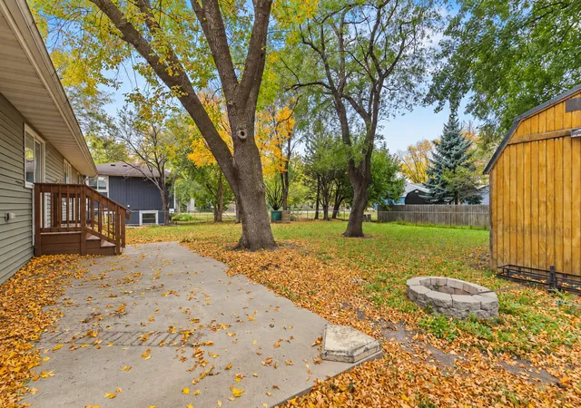 Photo 3 of Single family home for sale at 303 E Lyon St, Marshall, MN 56258 | MLS# 7161172 | Listing updated on 2026-10-21