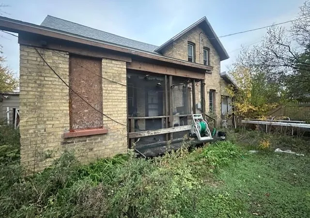 Photo 2 of Sale Pending at 727 9th Avenue N, Saint Cloud, MN 56303 | MLS# 7161211 | Listing updated on 2026-10-23