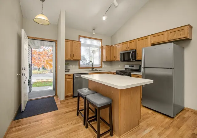 Photo 2 of Single family home for sale at 636 35th Street W, Hastings, MN 55033 | MLS# 7161215 | Listing updated on 2026-10-23