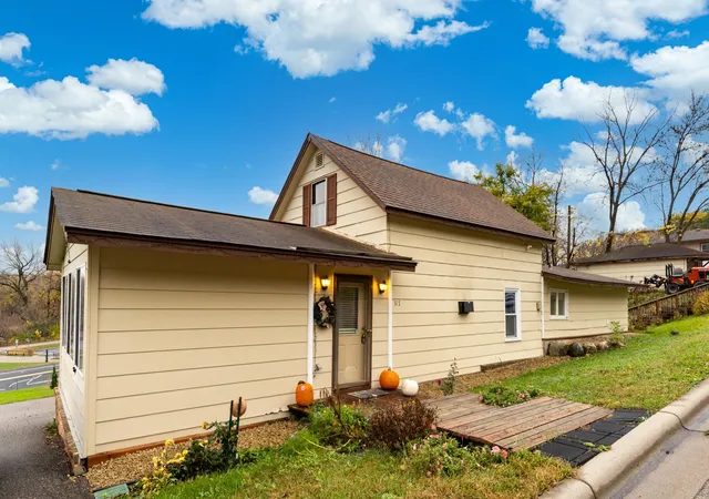 Photo 1 of Single family home for sale at 317 6th Street E, Carver, MN 55315 | MLS# 7161230 | Listing updated on 2026-10-28