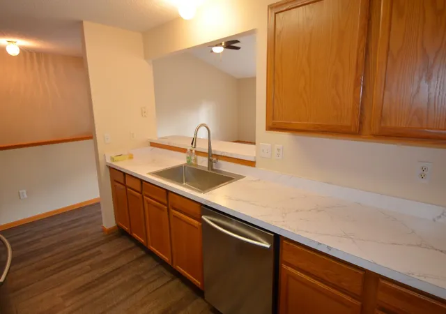 Photo 4 of Single family home for sale at 194 Emerson Ave E, Saint Paul, MN 55118 | MLS# 7161307 | Listing updated on 2026-10-21