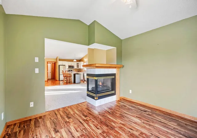 Photo 3 of Townhouse for sale at 1493 General Sieben Dr, Hastings, MN 55033 | MLS# 7161314 | Listing updated on 2026-10-23