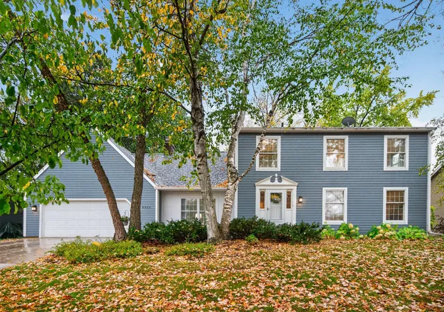 Single family home for sale at 8906 138th Street Ct, Apple Valley, MN 55124 | MLS# 7161323