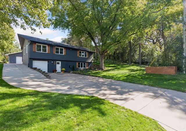 Photo 3 of Single family home for sale at 1420 Yosemite Ave N, Minneapolis, MN 55422 | MLS# 7161327 | Listing updated on 2026-10-21
