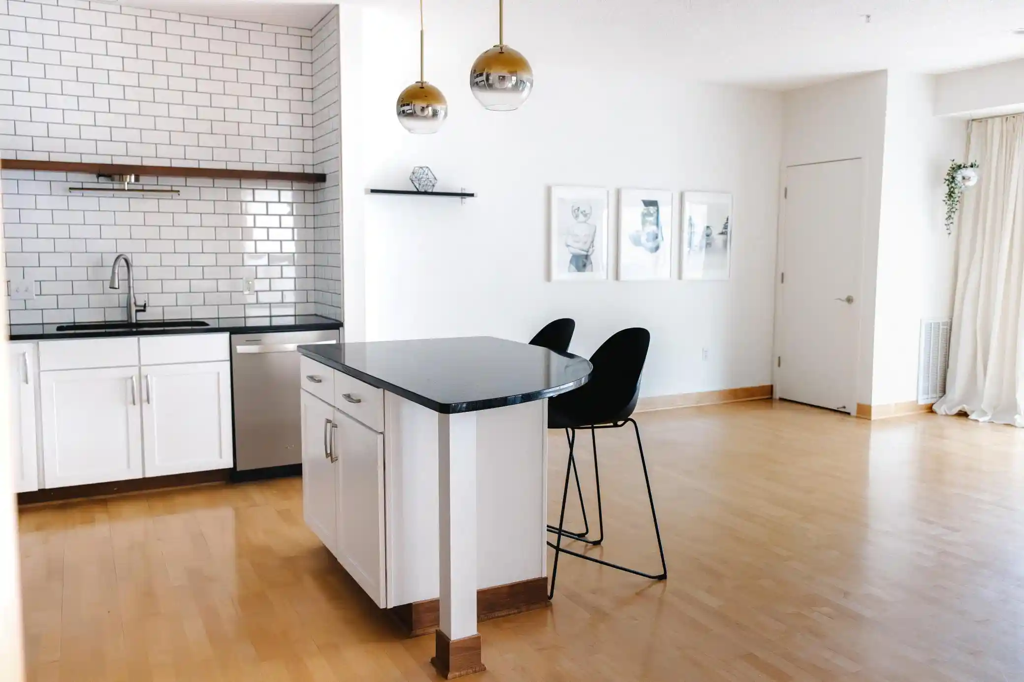 Listing Photo 1 - Condo for sale in 4750 53Rd St E located at 4750 53Rd St E, Minneapolis, MN 55417 - Unit #103