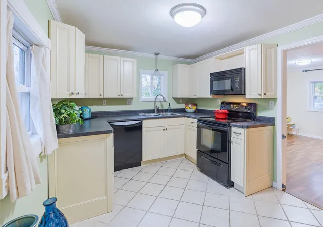 Photo 4 of Single family home for sale at 802 26th Avenue N, Saint Cloud, MN 56303 | MLS# 7161336 | Listing updated on 2026-10-28
