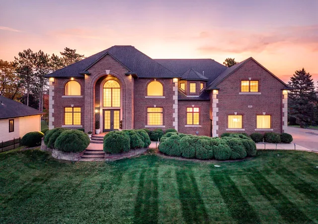 Photo 2 of Mansion for sale at 15241 Oneida St Nw, Ramsey, MN 55303 | MLS# 7161372 | Listing updated on 2026-10-28