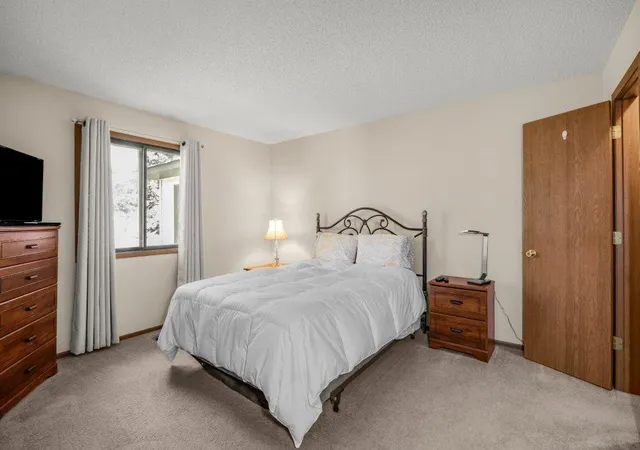 Photo 3 of Single family home for sale at 14312 Glenda Dr, Apple Valley, MN 55124 | MLS# 7161377 | Listing updated on 2026-10-30
