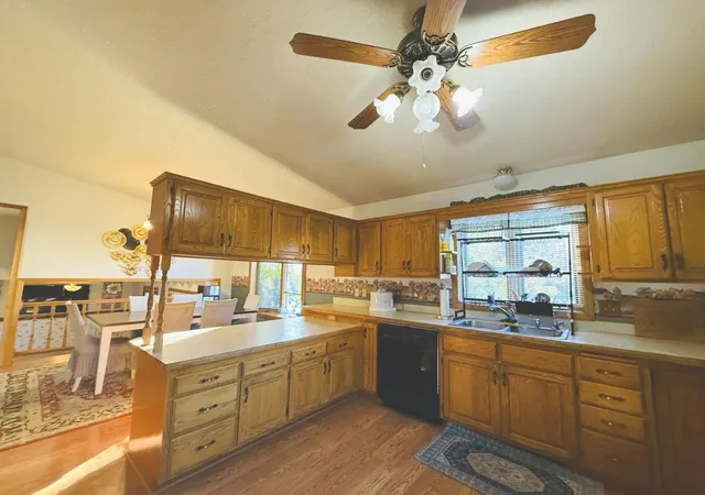 Photo 3 of Single family home for sale at 886 Iroquois Ave, Saint Paul, MN 55119 | MLS# 7161390 | Listing updated on 2026-10-19