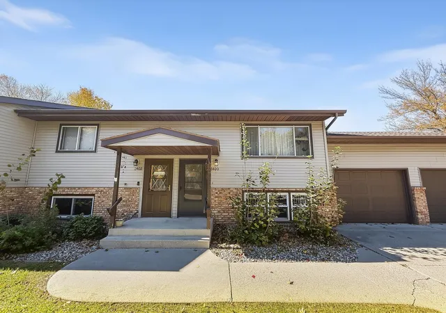 Photo 25 of Single family home for sale at 2402 Kenwood Dr SW, Willmar, MN 56201 | MLS# 7161412 | Listing updated on 2026-10-22