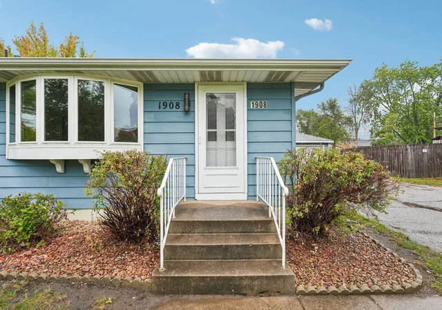 Photo 2 of Single family home for sale at 1908 Whitewater Trl, Brooklyn Park, MN 55444 | MLS# 7161415 | Listing updated on 2026-10-23