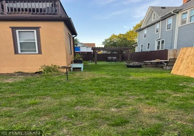 Photo 4 of House for sale at 254 Aurora Ave, Saint Paul, MN 55103 | MLS# 7161427 | Listing updated on 2026-10-29