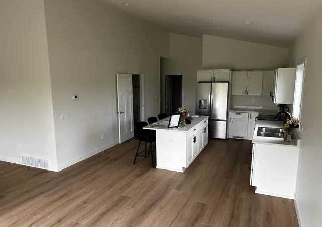 Photo 3 of Single family home for sale at 801 1st Avenue Nw, Hillsboro, ND 58045 | MLS# 7161432 | Listing updated on 2026-10-18