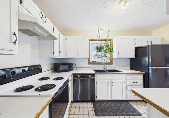 Photo 3 of Single family home for sale at 3532 Pilgrim Ln N, Plymouth, MN 55441 | MLS# 7161442 | Listing updated on 2026-10-21