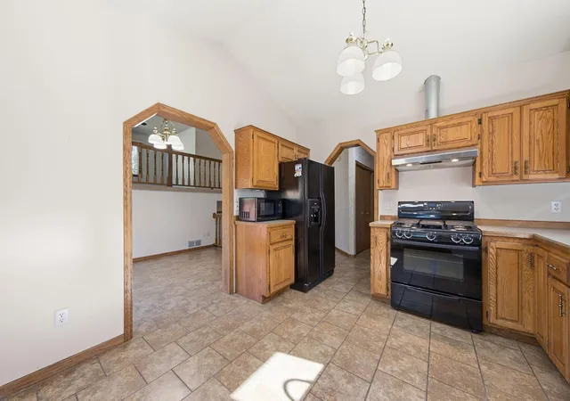 Photo 4 of Single family home for sale at 1716 Slater Ln, Burnsville, MN 55337 | MLS# 7161472 | Listing updated on 2026-10-23