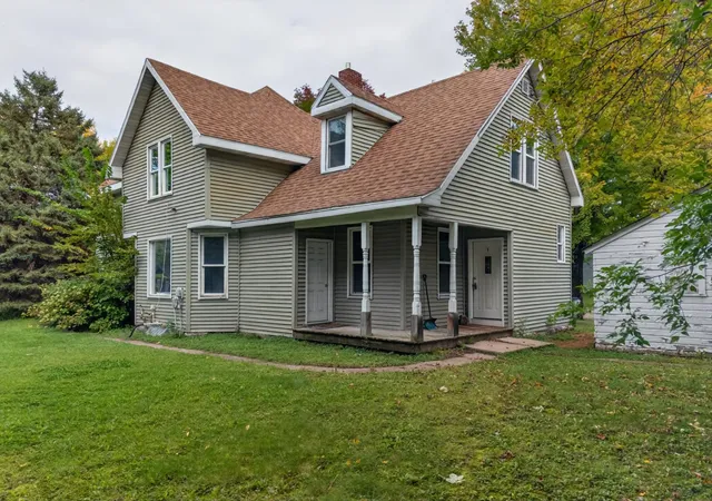 Photo 1 of Multi family home for sale at 320 Augusta Ave, Willmar, MN 56201 | MLS# 7161487 | Listing updated on 2026-10-21