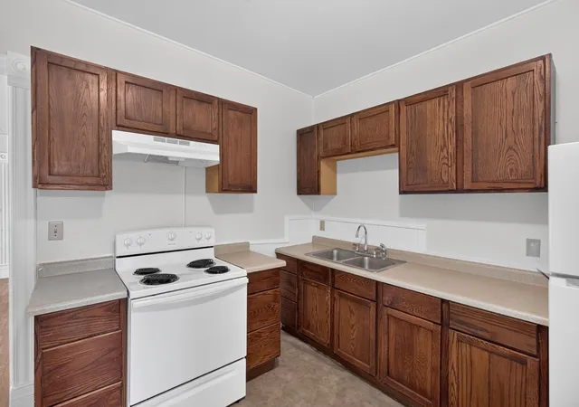 Photo 4 of House for sale at 320 Augusta Ave, Willmar, MN 56201 | MLS# 7161487 | Listing updated on 2026-10-21