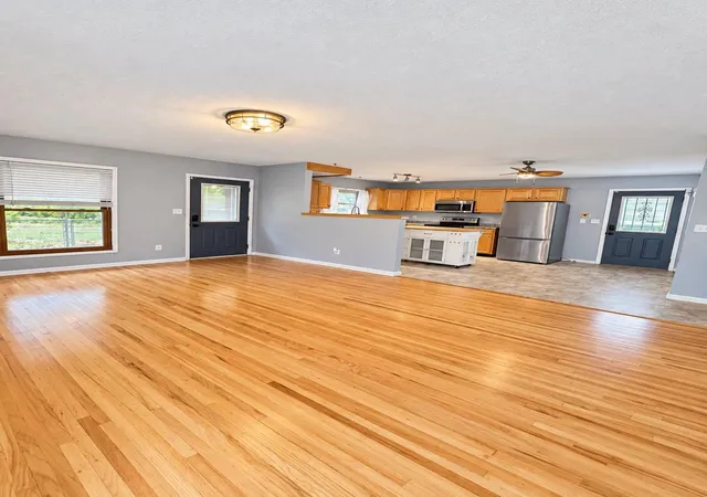 Photo 3 of Single family home for sale at 1659 Case Ave, Saint Paul, MN 55106 | MLS# 7161619 | Listing updated on 2026-10-23