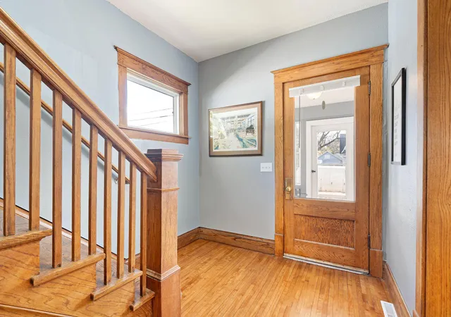 Photo 4 of Single family home for sale at 807 7th Avenue SE, Austin, MN 55912 | MLS# 7161648 | Listing updated on 2026-10-18
