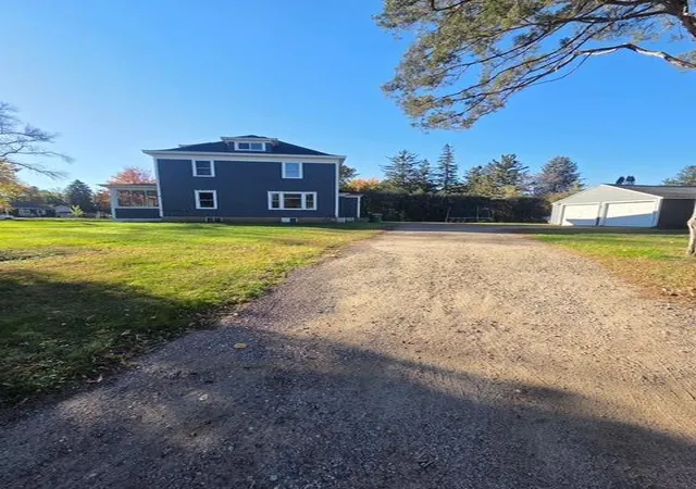 Photo 4 of Single family home for sale at 604 S Swift Ave, Litchfield, MN 55355 | MLS# 7161688 | Listing updated on 2026-10-22