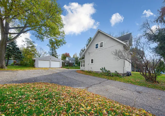 Photo 2 of Single family home for sale at 200 Park Ave Ne, Elysian, MN 56028 | MLS# 7161705 | Listing updated on 2026-10-19