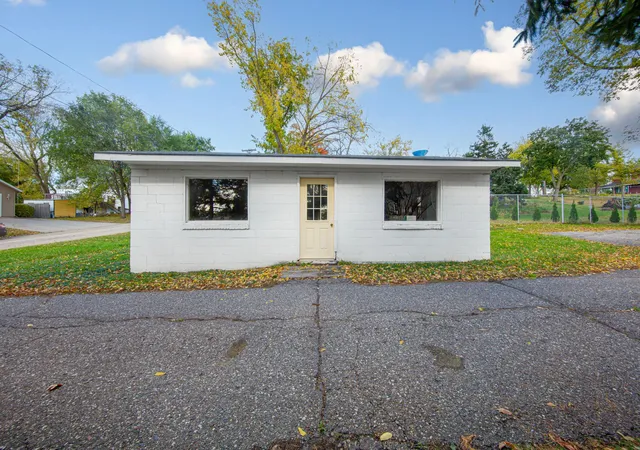 Photo 3 of Single family home for sale at 200 Park Ave NE, Elysian, MN 56028 | MLS# 7161705 | Listing updated on 2026-10-19