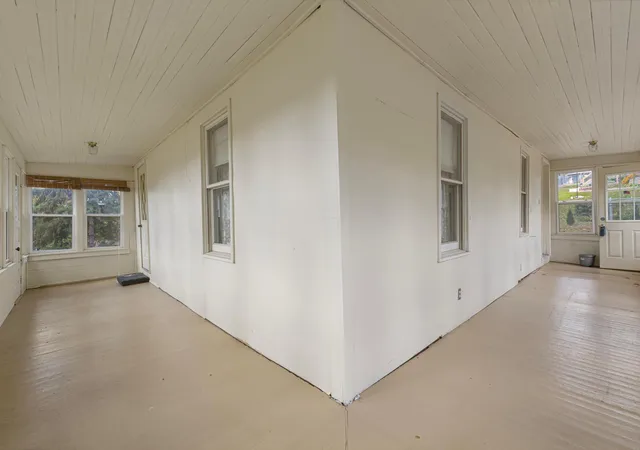 Photo 4 of Single family home for sale at 200 Park Ave NE, Elysian, MN 56028 | MLS# 7161705 | Listing updated on 2026-10-19
