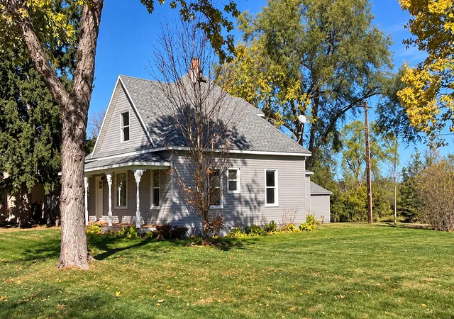 Photo 3 of Single family home for sale at 610 Main St, Clearwater, MN 55320 | MLS# 7161762 | Listing updated on 2026-10-22