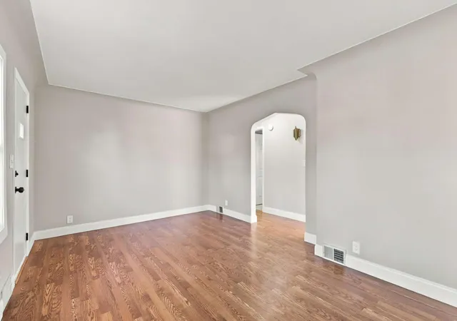 Photo 4 of Single family home for sale at 7312 Grand Ave S, Minneapolis, MN 55423 | MLS# 7161768 | Listing updated on 2026-10-19
