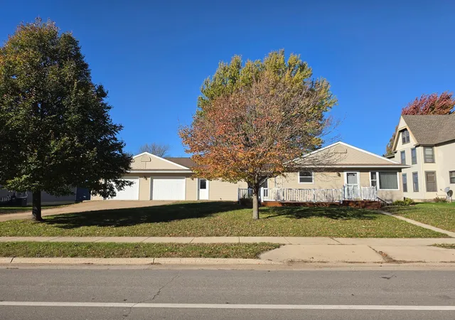 Photo 1 of Single family home for sale at 521 Parnell St, Iona, MN 56141 | MLS# 7161777 | Listing updated on 2026-10-20