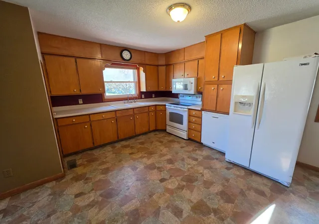 Photo 3 of Single family home for sale at 521 Parnell St, Iona, MN 56141 | MLS# 7161777 | Listing updated on 2026-10-20