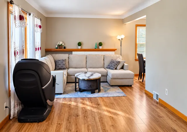 Photo 1 of Single family home for sale at 1796 Hawthorne Ave E, Saint Paul, MN 55119 | MLS# 7161780 | Listing updated on 2026-10-23