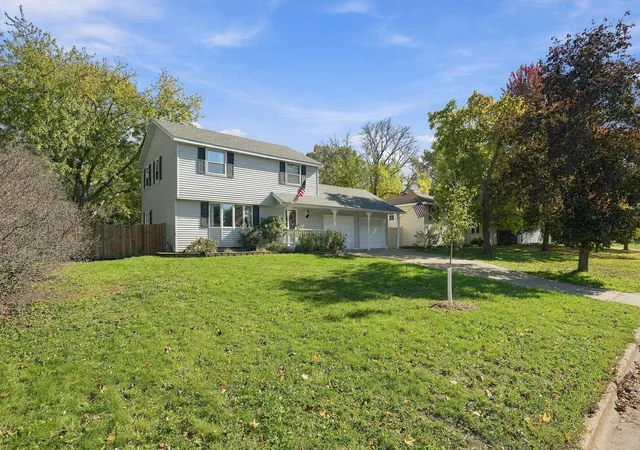 Photo 4 of Single family home for sale at 10633 Xavis St NW, Minneapolis, MN 55433 | MLS# 7161781 | Listing updated on 2026-10-21