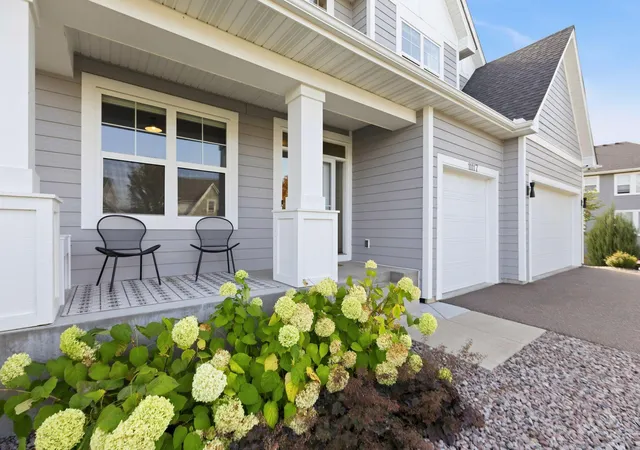 Photo 3 of Single family home for sale at 11117 41st Street Cir N, Lake Elmo, MN 55042 | MLS# 7161790 | Listing updated on 2026-10-20