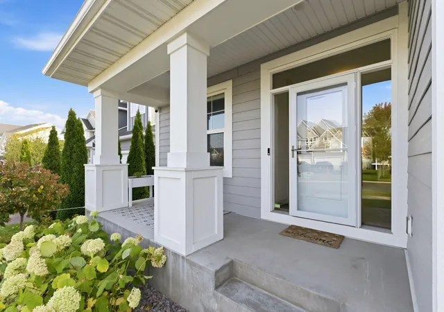 Photo 4 of Single family home for sale at 11117 41st Street Cir N, Lake Elmo, MN 55042 | MLS# 7161790 | Listing updated on 2026-10-20