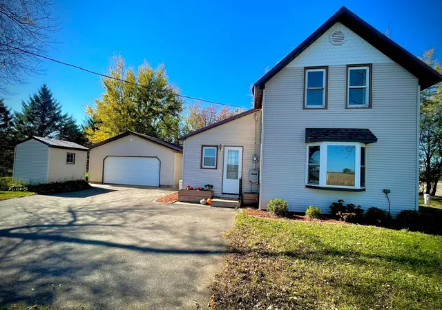 Photo 1 of Single family home for sale at 25503 665th Avenue, Alden, MN 56009 | MLS# 7161821 | Listing updated on 2026-10-23