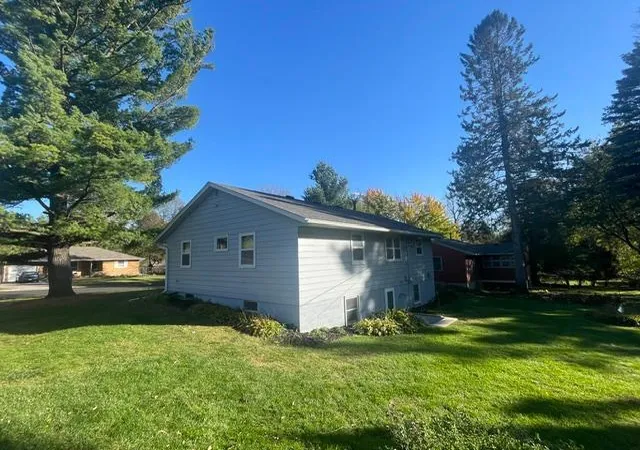 Photo 2 of Single family home for sale at 217 Orchard St N, Northfield, MN 55057 | MLS# 7161825 | Listing updated on 2026-10-19