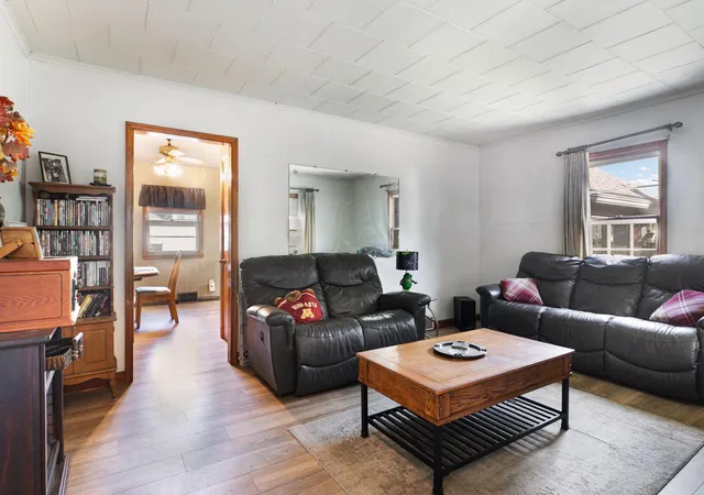 Photo 4 of Single family home for sale at 977 Scheffer Ave, Saint Paul, MN 55102 | MLS# 7161832 | Listing updated on 2026-10-22
